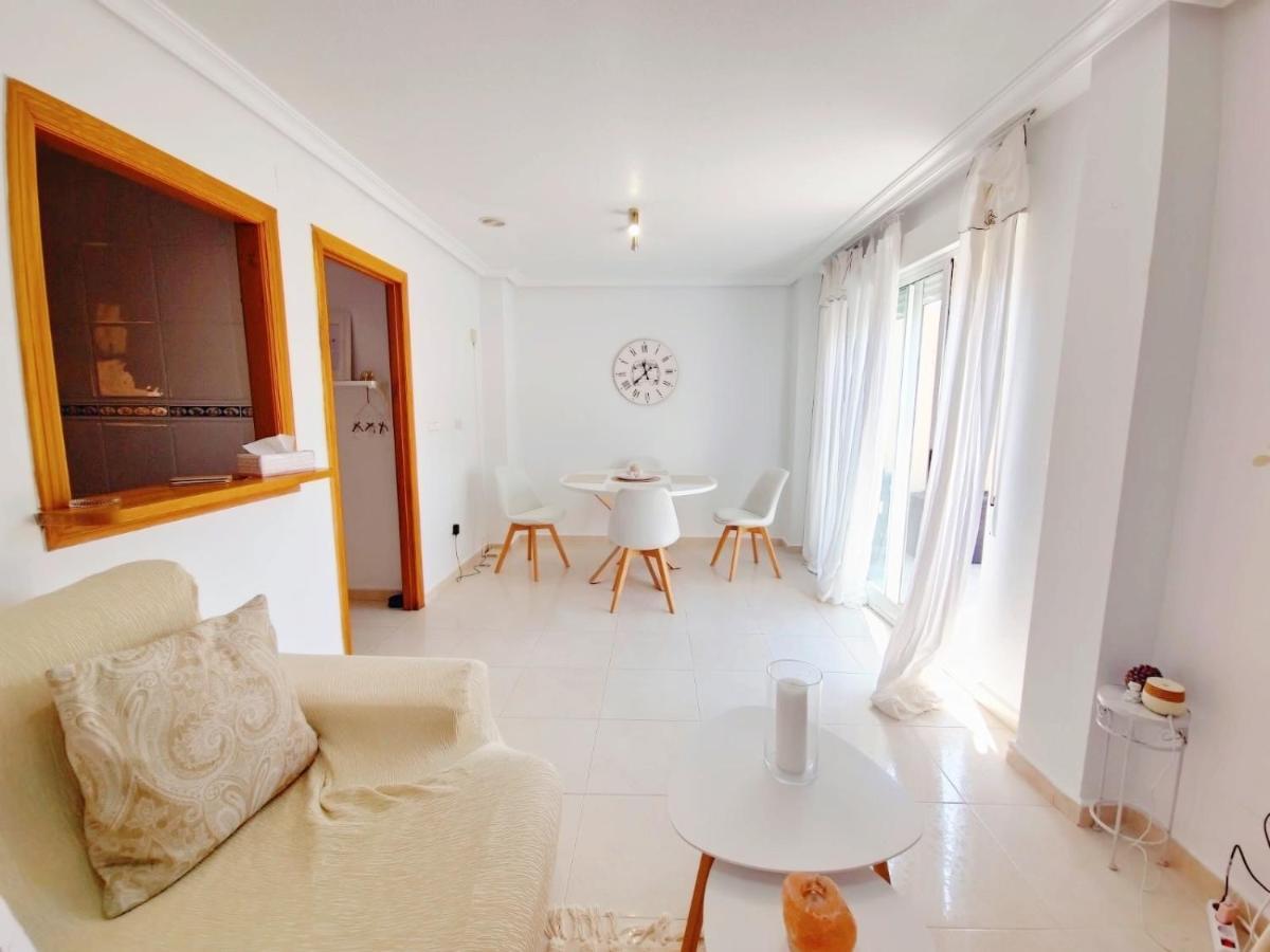 The Prestige Torrevieja Atico Con Barbecoa Apartman Kültér fotó